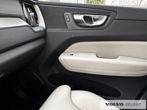 Volvo XC60 AWD 145 kW image number 17