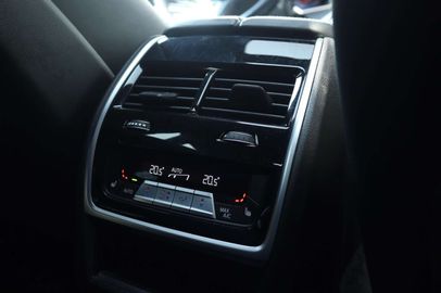 Car image 41