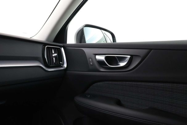 Volvo V60 B3 Essential 120 kW image number 6