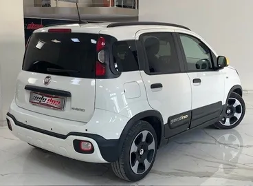 Car image 5
