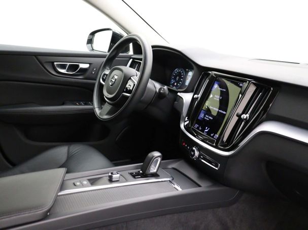 Volvo V60 B3 Momentum 120 kW image number 39