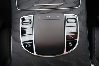 Car image 38