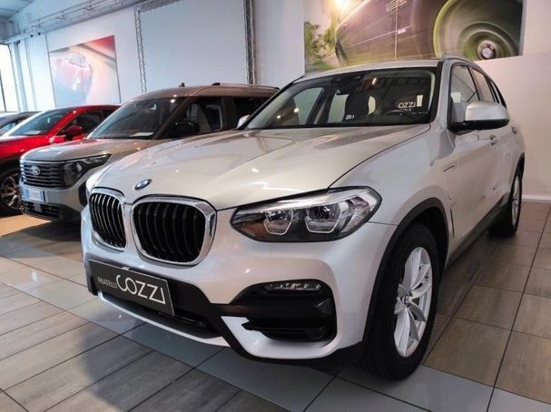 BMW X3 xDrive30e Advantage 215 kW image number 1