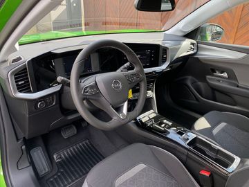 Car image 11