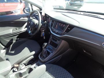 Car image 10