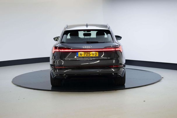 Audi e-tron 55 quattro Advanced 300 kW image number 19