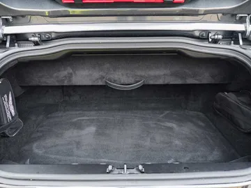 Car image 37