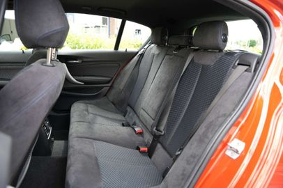 Car image 36