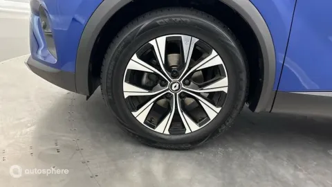 Car image 20