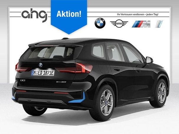 BMW iX1 xDrive30 230 kW image number 2