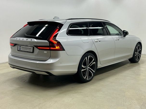 Volvo V90 Recharge T8 AWD 288 kW image number 4