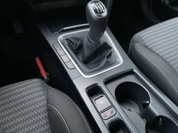 Car image 30