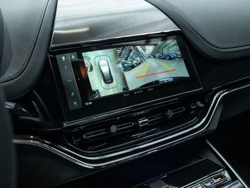 Car image 29