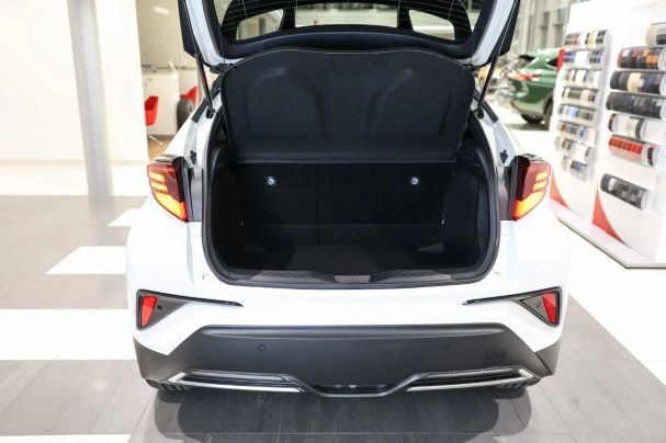 Toyota C-HR 90 kW image number 10