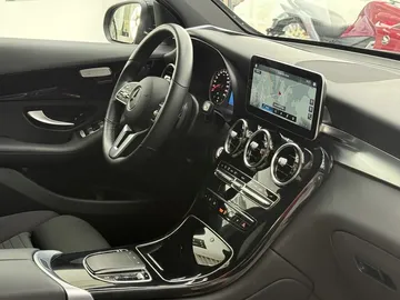Car image 37