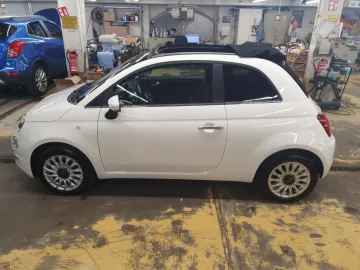 Car image 24