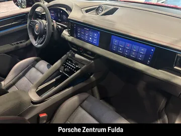 Car image 35