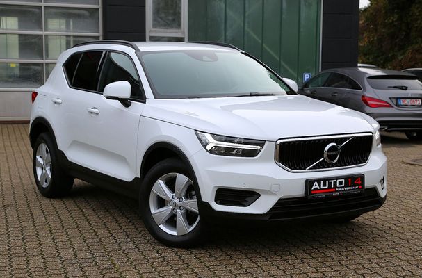 Volvo XC40 Momentum 120 kW image number 6