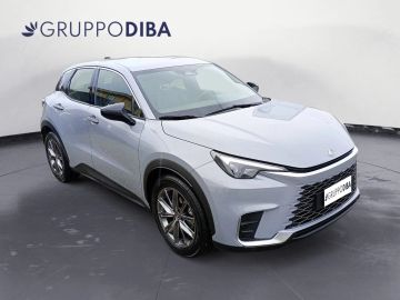 Car image 2
