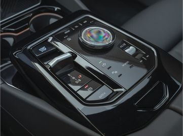 Car image 36