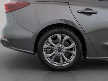 Car image 29