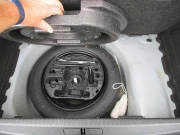 Car image 22