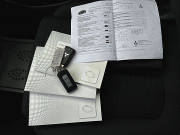 Car image 37