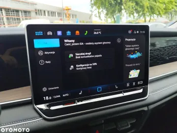 Car image 40