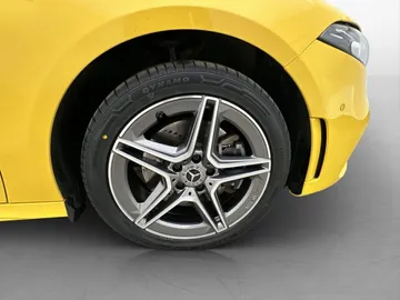 Car image 34