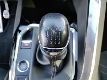 Car image 37