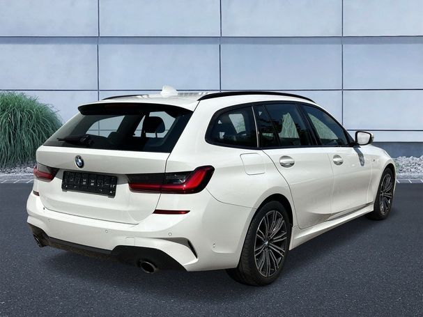 BMW 330d Touring M Sport xDrive 210 kW image number 3