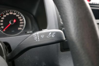 Car image 33