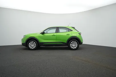 Car image 21