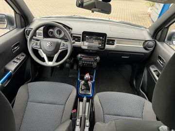 Car image 15