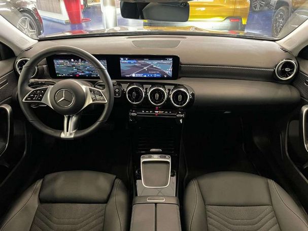 Mercedes-Benz A 180 100 kW image number 11