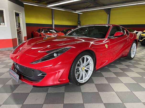 Ferrari 812 Superfast 585 kW image number 9