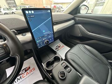 Car image 31