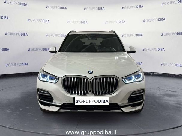 BMW X5 xDrive30d xLine 195 kW image number 3