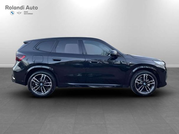 BMW iX1 eDrive20 M Sport 150 kW image number 3