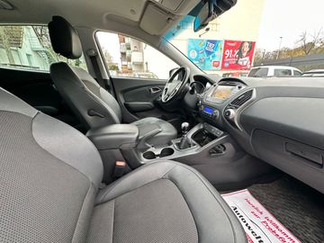 Car image 24