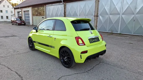 Car image 5