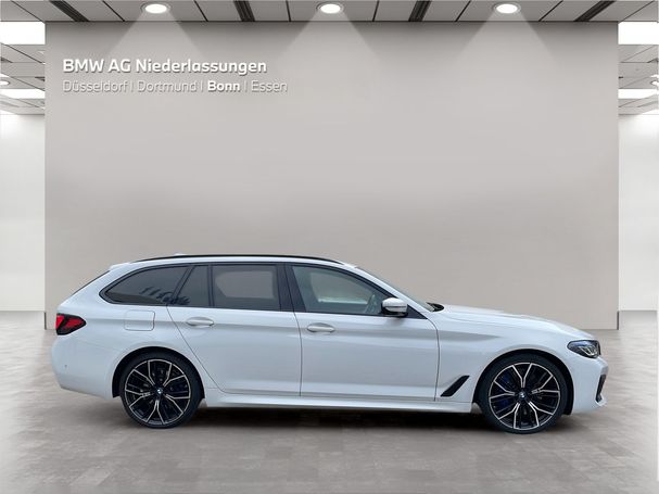 BMW 540d Touring xDrive 250 kW image number 3