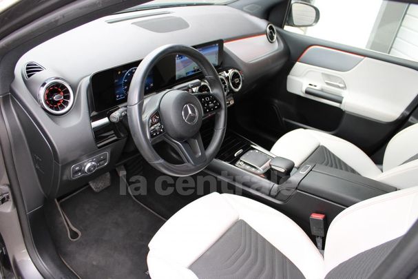 Mercedes-Benz B 200 d 8G-DCT Style 110 kW image number 14