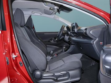Car image 3