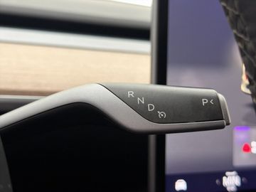 Car image 35