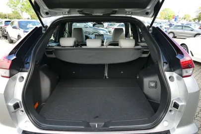 Car image 28
