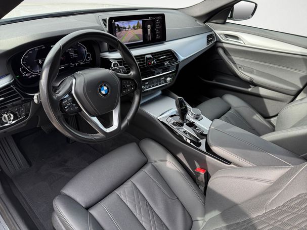 BMW 520 Touring 150 kW image number 9