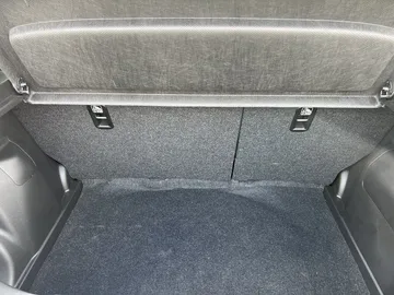 Car image 42