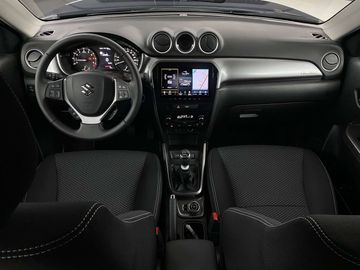 Car image 11