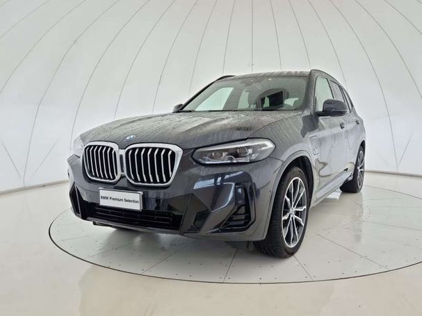 BMW X3 xDrive30e 215 kW image number 1